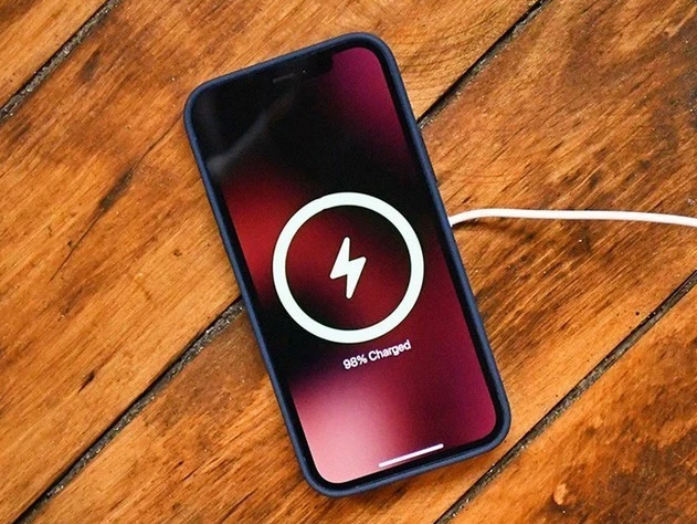 普陀苹果手机维修分享iPhone 12可以随便充电吗 